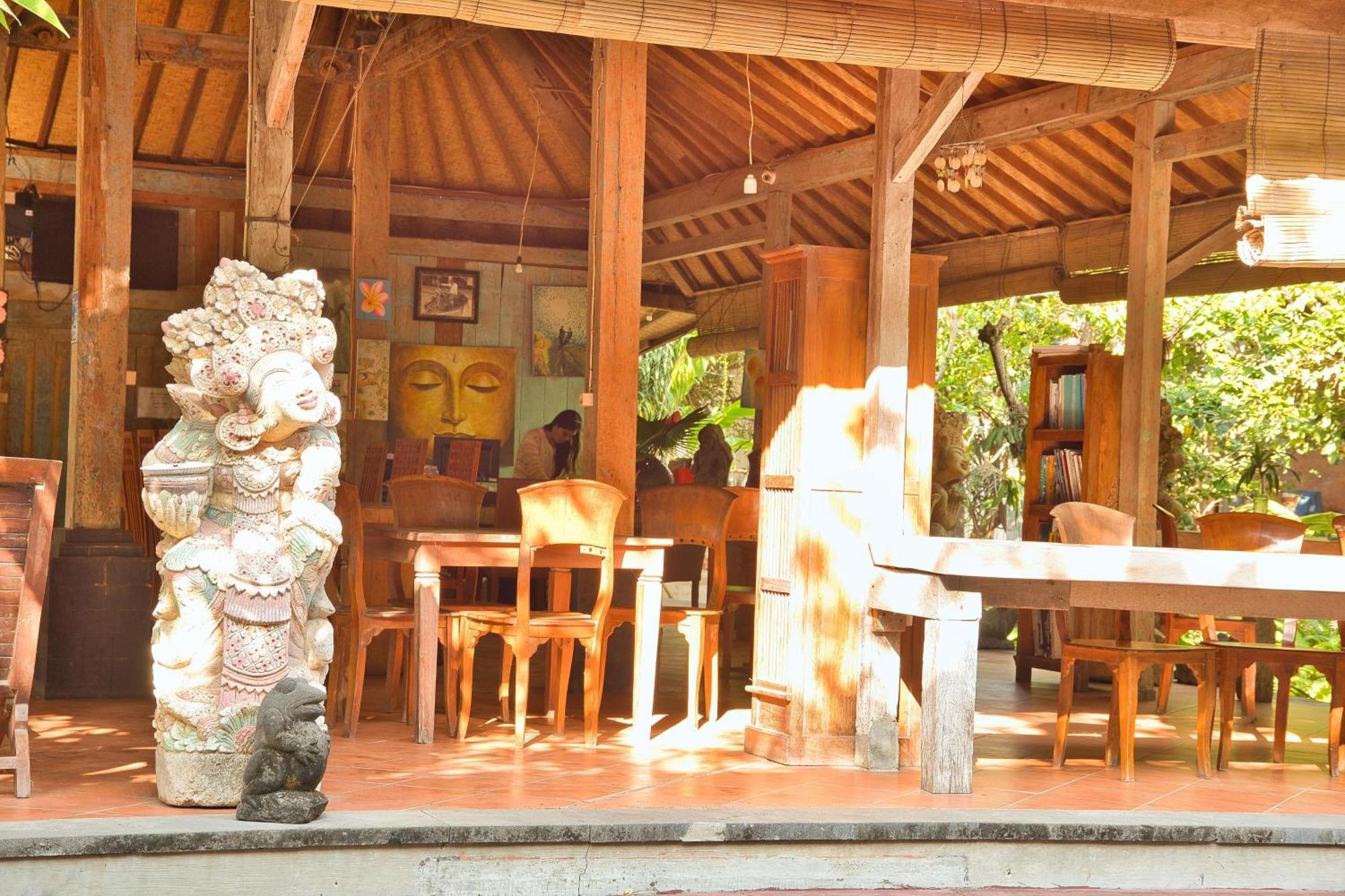 Bali Telaga Hati Yoga Healing And Retreat Center Hostel Sanur Exteriör bild