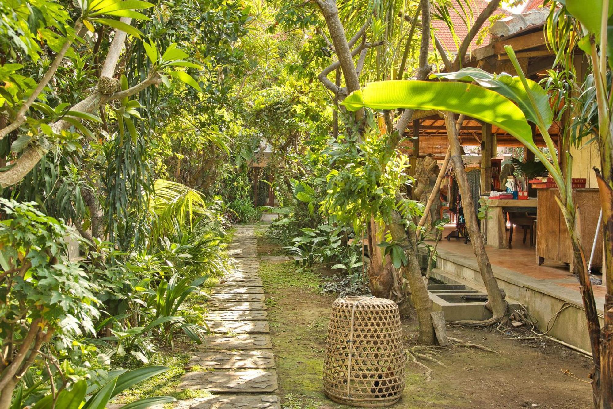 Bali Telaga Hati Yoga Healing And Retreat Center Hostel Sanur Exteriör bild
